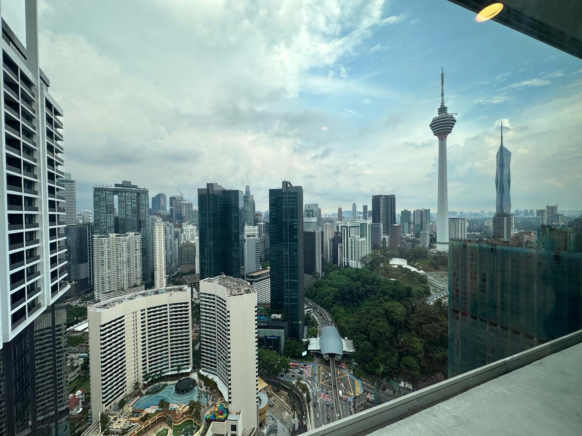 Platinum Klcc By Rainbow Suites Kuala Lumpur Exteriör bild